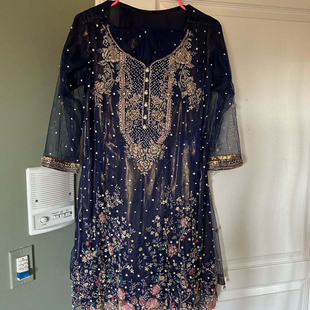 Indian outfit party wear sequin pant shirt size S/M